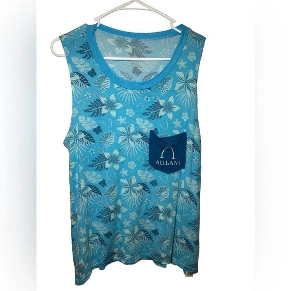 Disney Aulani Hawaiian tank. Created especially for Aulani, Disney Resort & Spa - Picture 1 of 5